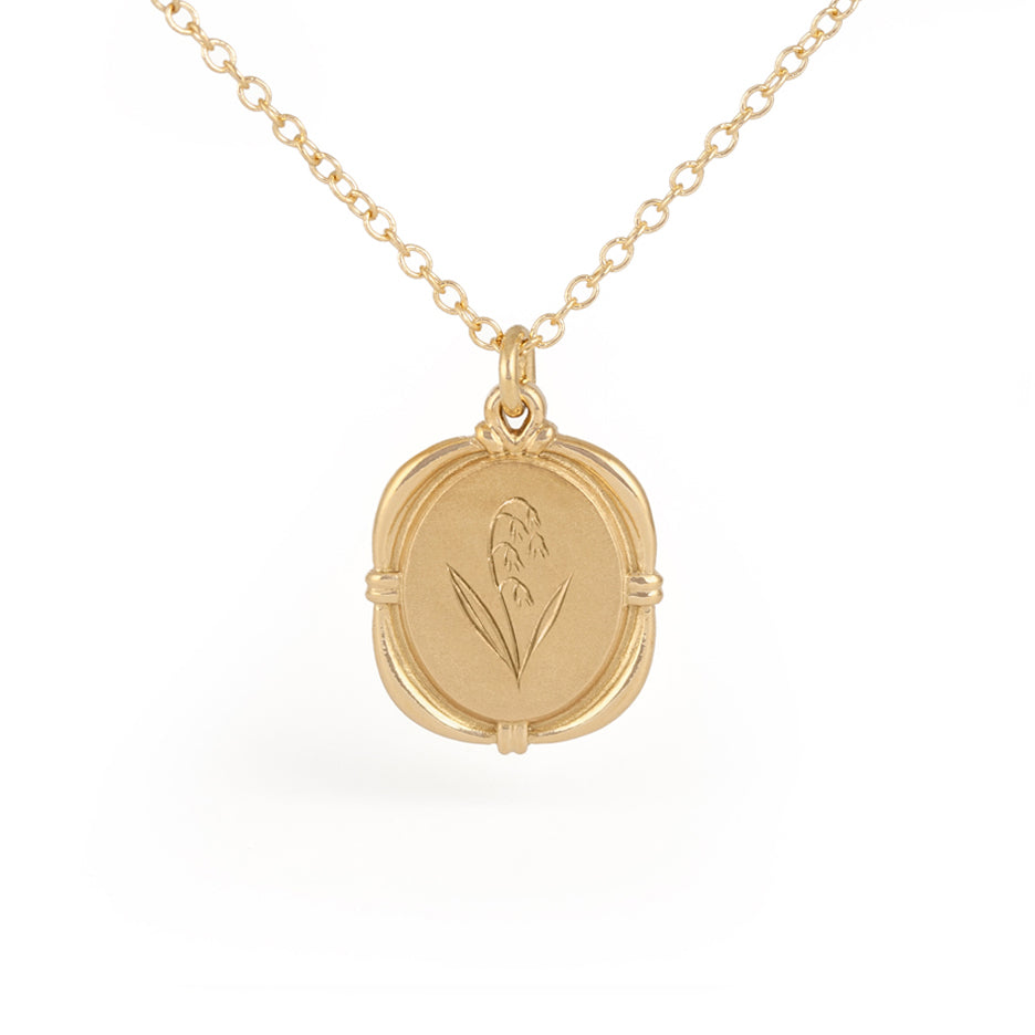 Birth Flower Necklace Hand Engraved in Yellow Gold with Detailing Front View