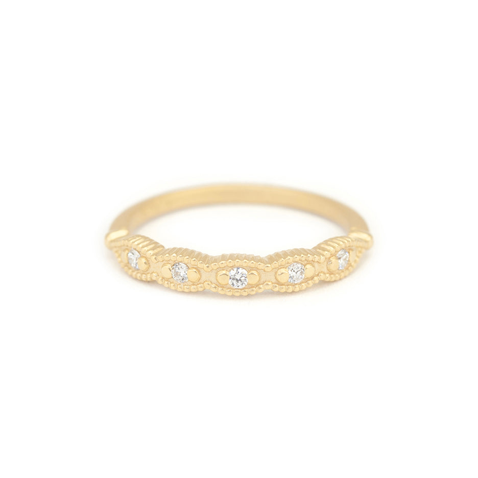 Diamond Wedding Band in Yellow Gold with Detailing