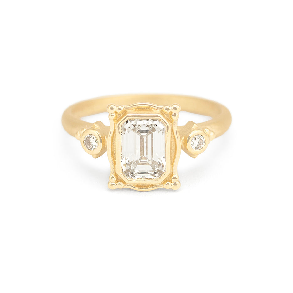 Lab Grown Diamond Ring in Yellow Gold Front View