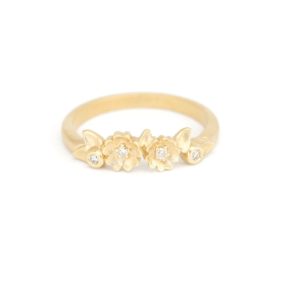 Floral Detailing Wedding Band in Yellow Gold with Diamond Three Quarter View