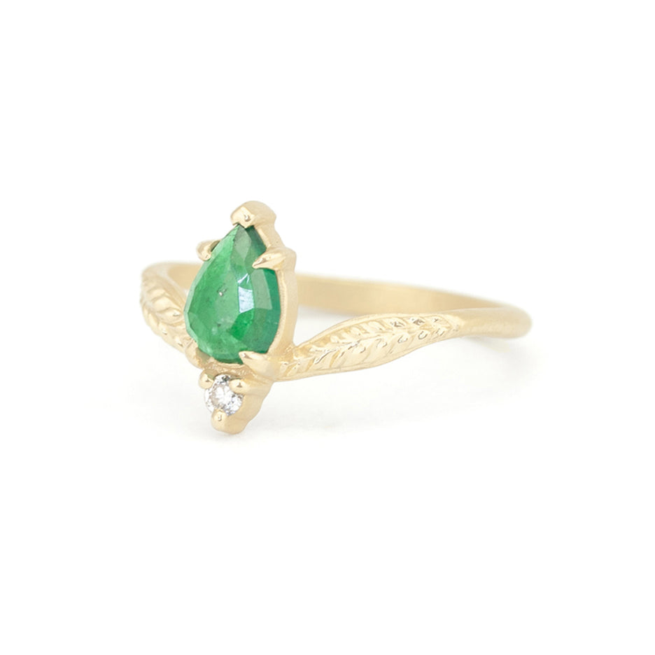 Pear Emerald Engagement Ring in Yellow Gold with Diamond Front View
