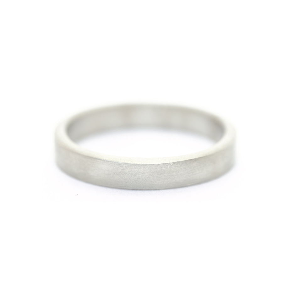 Mens Imperial Narrow Band White Gold