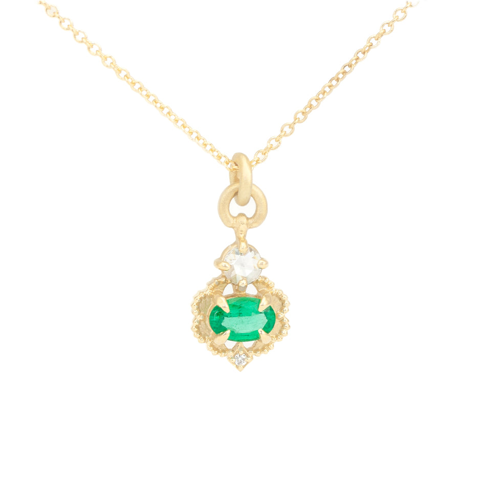 Colored Sapphire Necklace in Yellow Gold with Detailing Front View