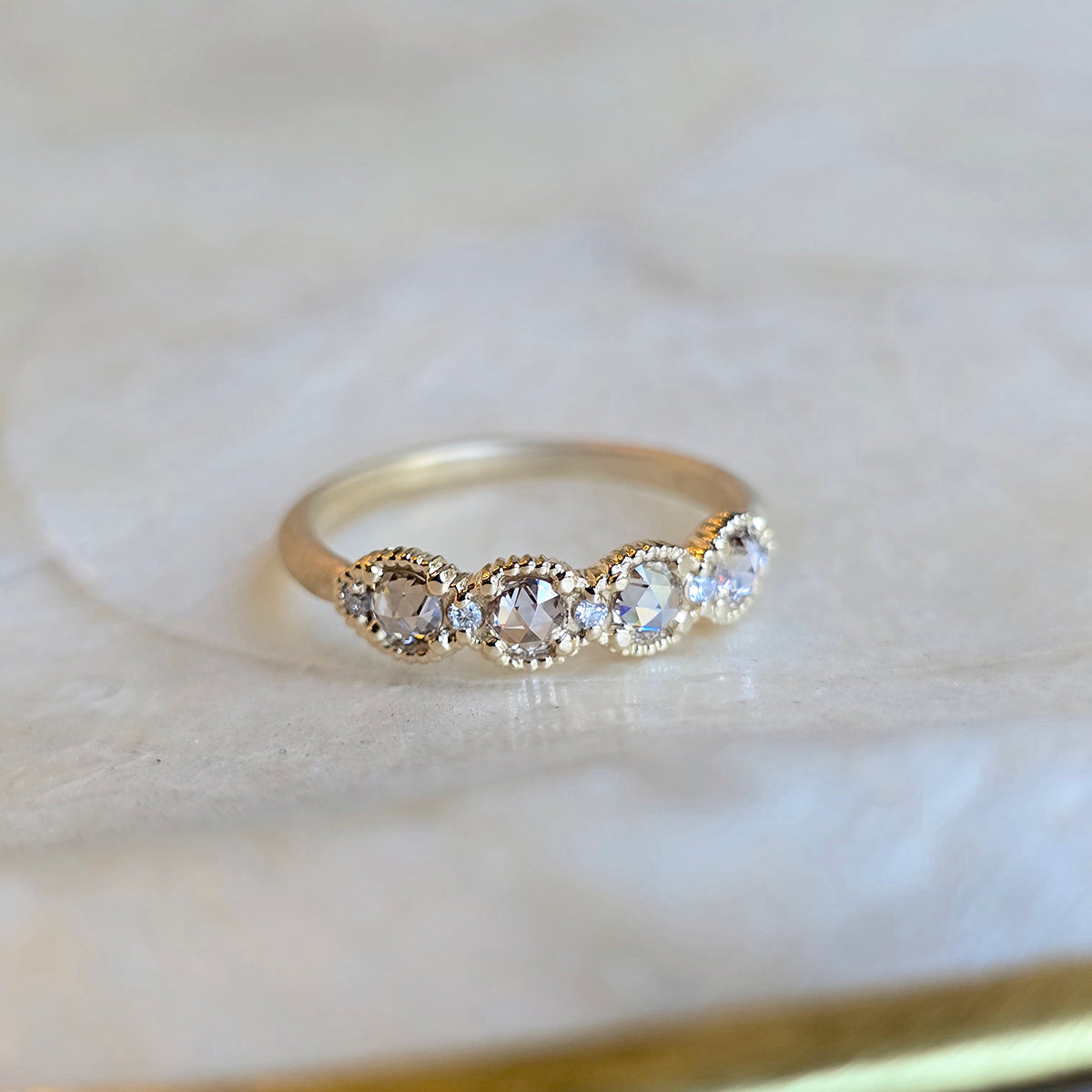Ribbed Champagne Rose Cut Topper
