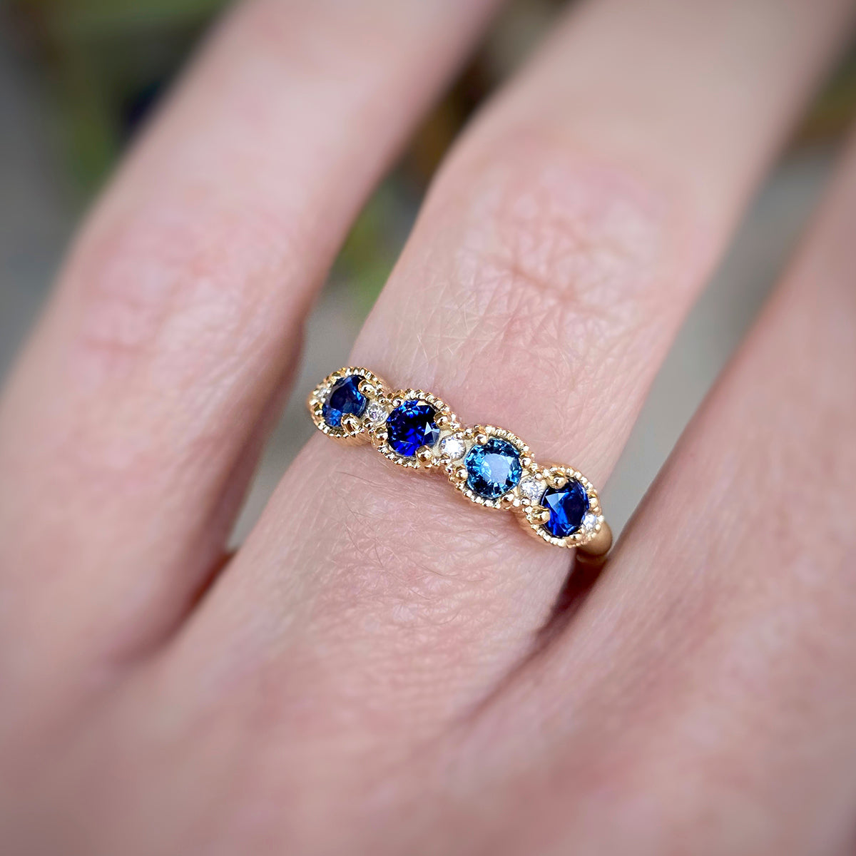 Ribbed Blue Sapphire Topper (LC8908)