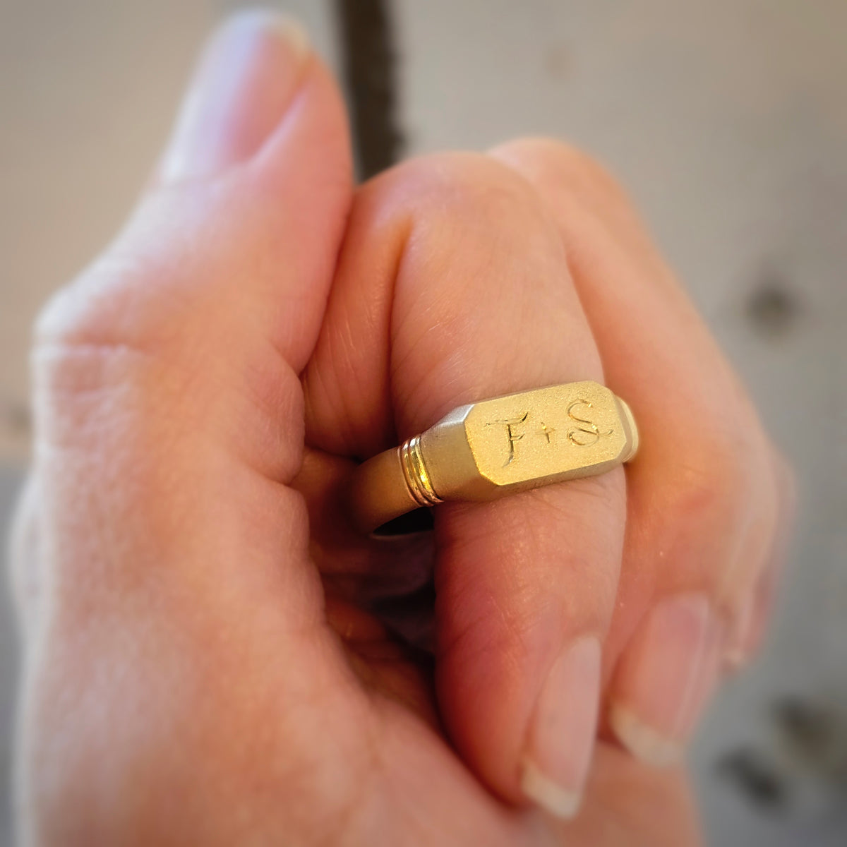 Vieira Men&#39;s Band - Yellow Gold