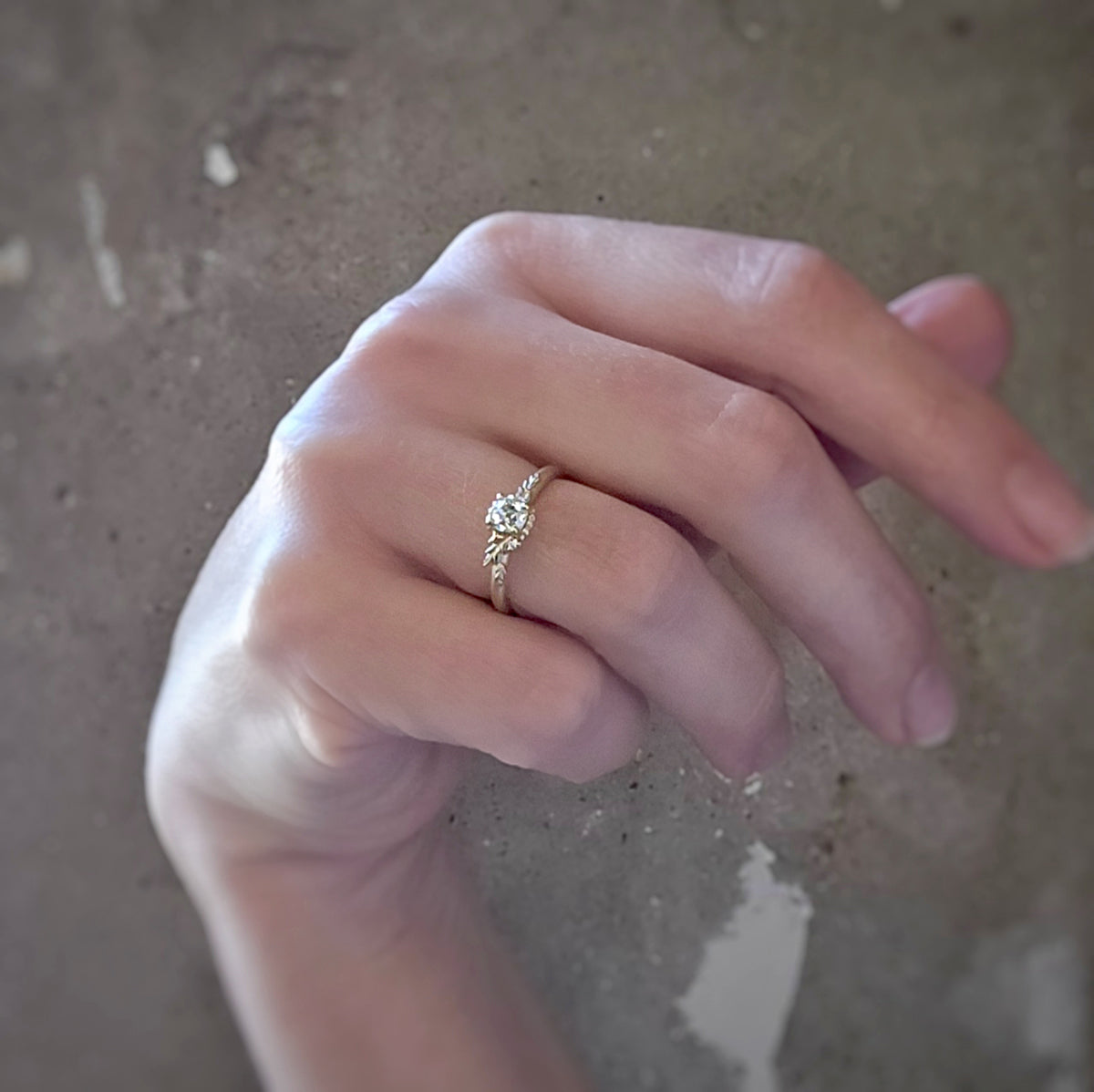 megan thorne antique diamond ring with leaf detailing